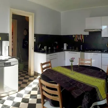 Σπίτι διακοπών Maison De 2 Chambres Avec Jardin Amenage Et Wifi A D'ajol *
