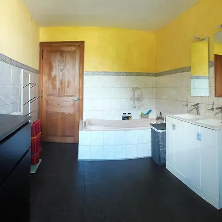 Σπίτι διακοπών Maison De 2 Chambres Avec Jardin Amenage Et Wifi A D'ajol *