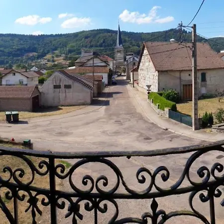 Maison De 2 Chambres Avec Jardin Amenage Et Wifi A D'ajol Σπίτι διακοπών