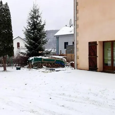 Σπίτι διακοπών Maison De 2 Chambres Avec Jardin Amenage Et Wifi A D'ajol Le Val-dʼAjol