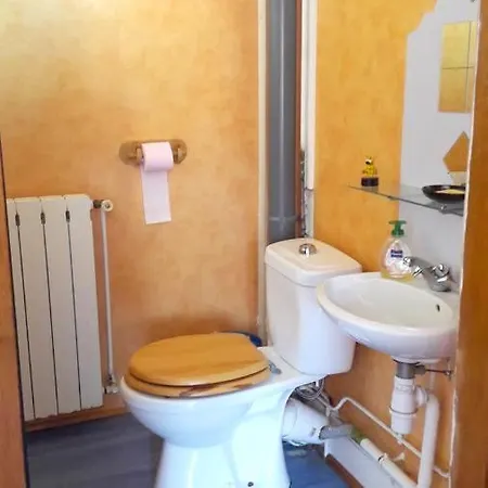 Maison De 2 Chambres Avec Jardin Amenage Et Wifi A D'ajol Σπίτι διακοπών